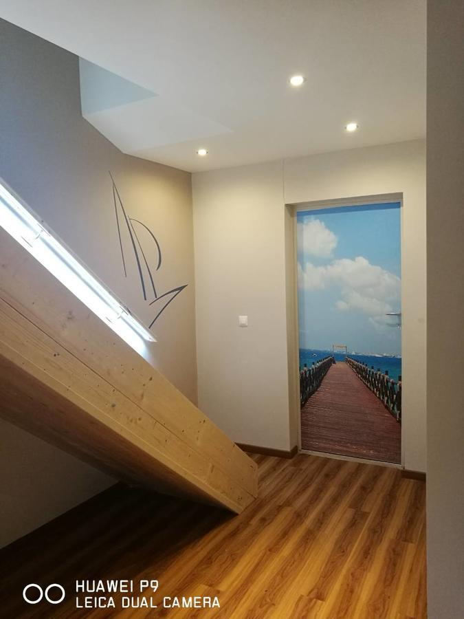 Balatonszárszó Room4U Apartment מראה חיצוני תמונה
